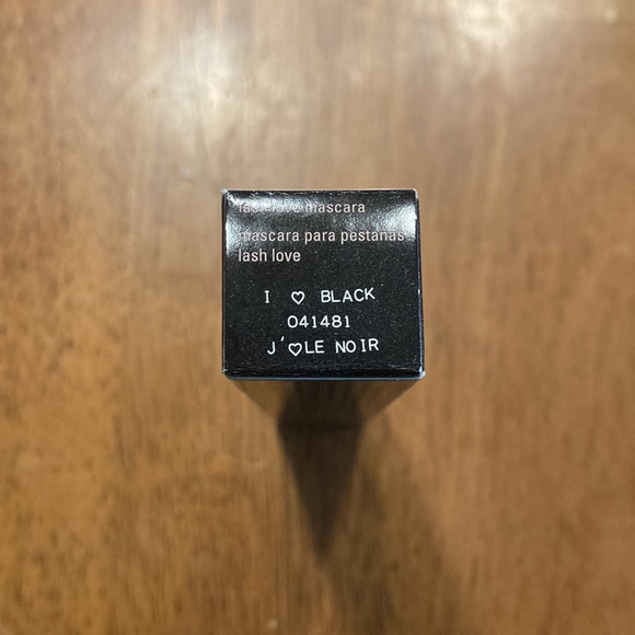 Mary Kay Lash Love Mascara - I 🖤 Black - Picture 3 of 3